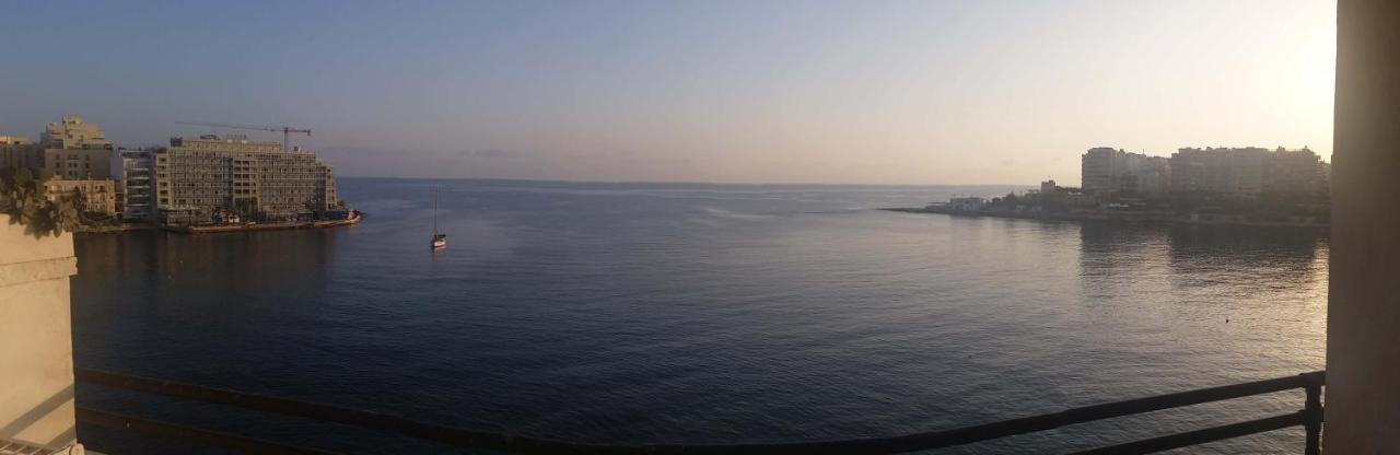 St Julians' Sea Front, Spectacular View, Apartment San Ġiljan Exterior foto