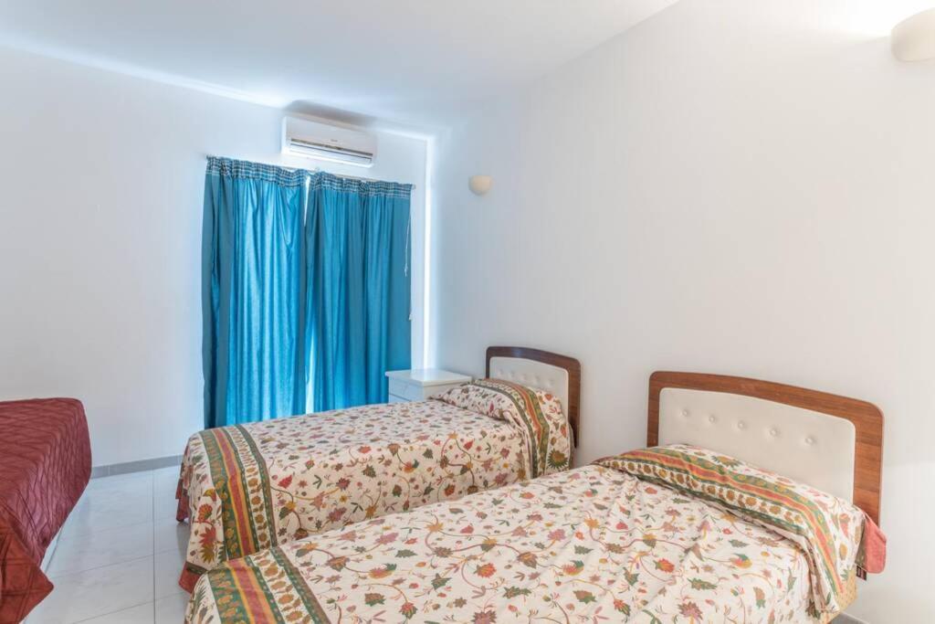 St Julians' Sea Front, Spectacular View, Apartment San Ġiljan Exterior foto